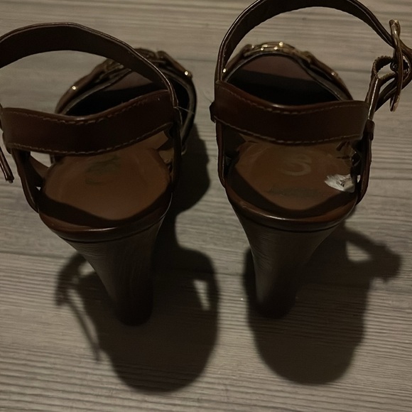 GBG by Guess wedges for women size 6 - Picture 3 of 4